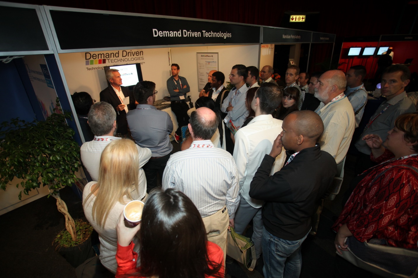 DD Tech Stands
